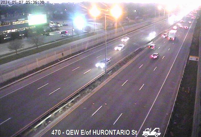 Traffic Cam QEW between Highway 10 and Cawthra Road Player