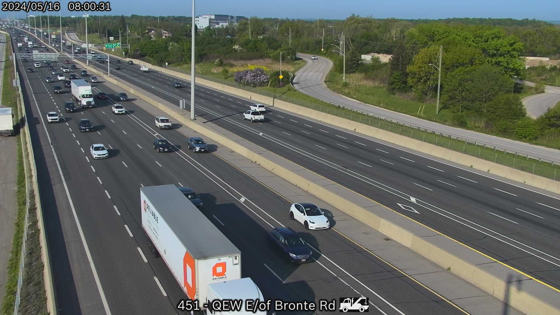 Traffic Cam QEW between Bronte Road and Third Line Player
