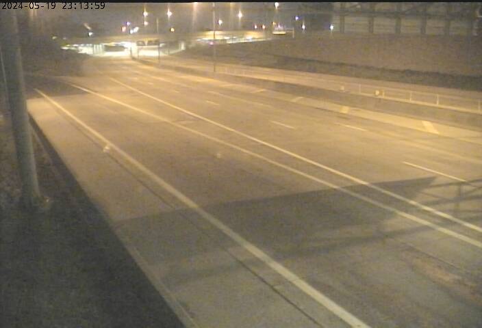 Traffic Cam 401 in Todd/Cabana Rd Tunnel Player