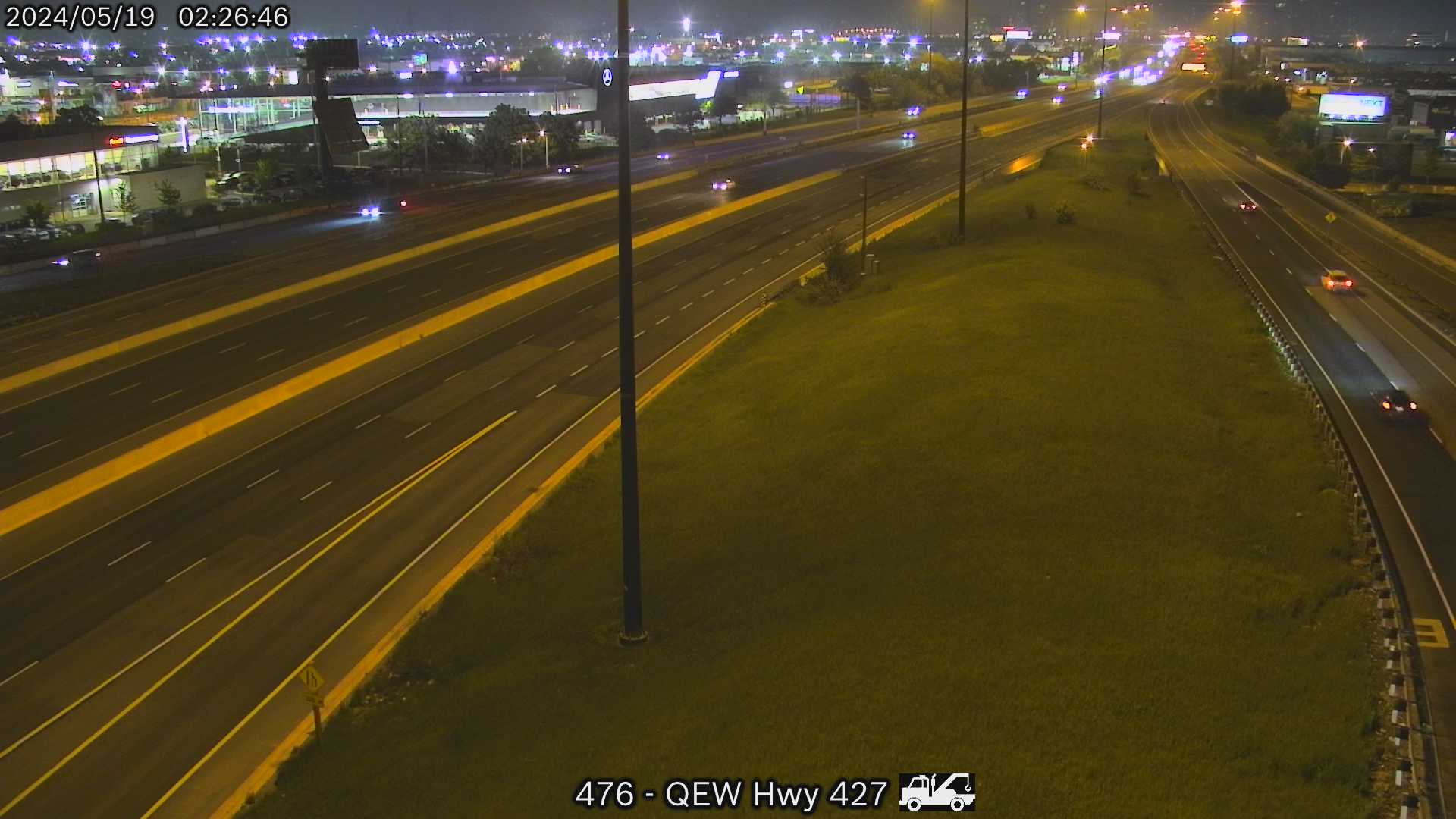 Traffic Cam QEW south of Highway 427 Player