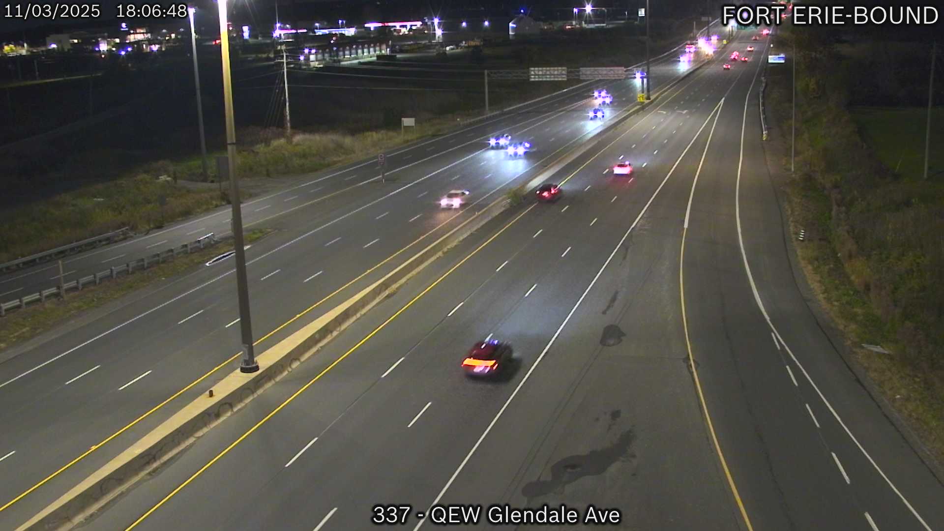 Traffic Cam QEW near Glendale Avenue Player