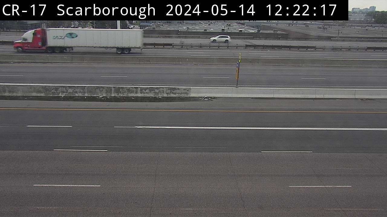 Traffic Cam Highway 401 near Midland Ave - South Player