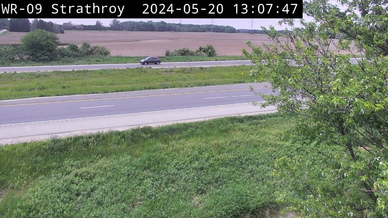 Traffic Cam Highway 402 near Inadale Drive  - West Player