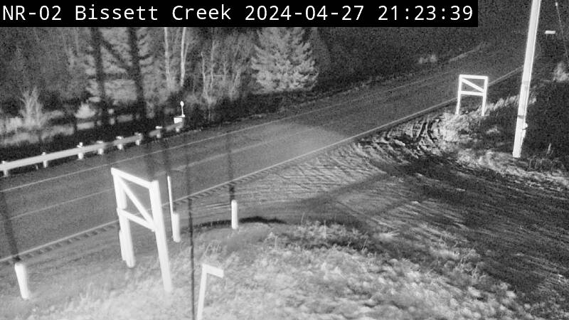 Traffic Cam Highway 17 at Bissett Creek  - South Player