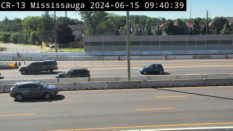 Traffic Cam QEW near Mississauga Rd - East Player