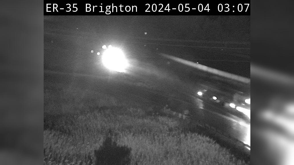 Traffic Cam Brighton: Highway 401 near County Rd Player