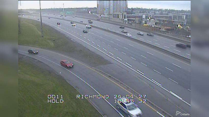 Nepean: South side of Highway 417 between Highway 416 and Richmond Road Traffic Camera