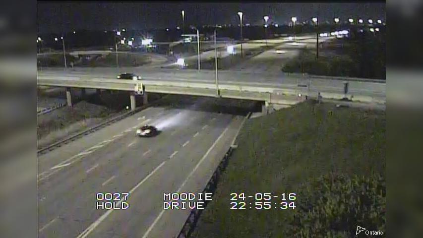 Traffic Cam Nepean: 417 NEAR MOODIE DRIVE Player