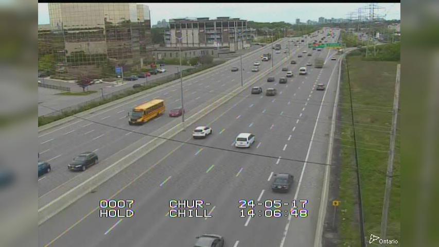 (Old) Ottawa: Highway 417 north of Carling Avenue Traffic Camera