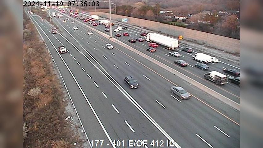 Traffic Cam West Lynde: 401 East of 412 interchange Player