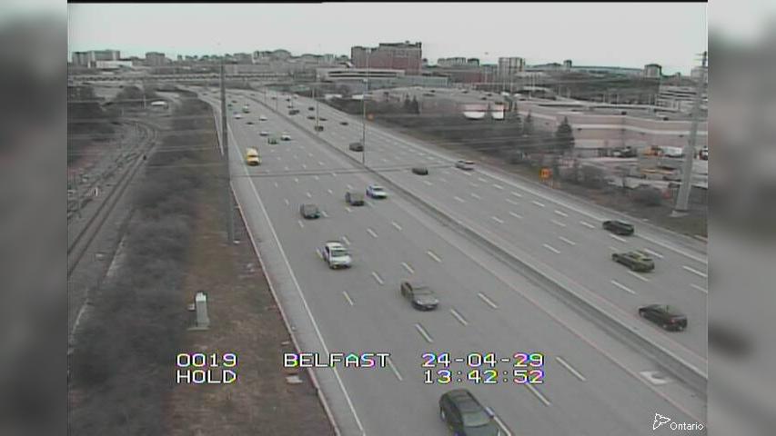 Traffic Cam (Old) Ottawa: HWY 417 NEAR BELFAST ROAD Player