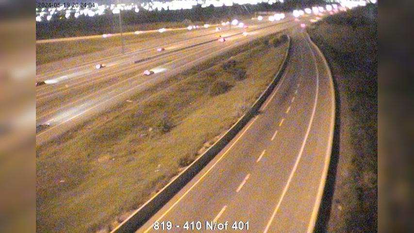 Traffic Cam Mississauga: Highway 410 north of Highway 401 Player