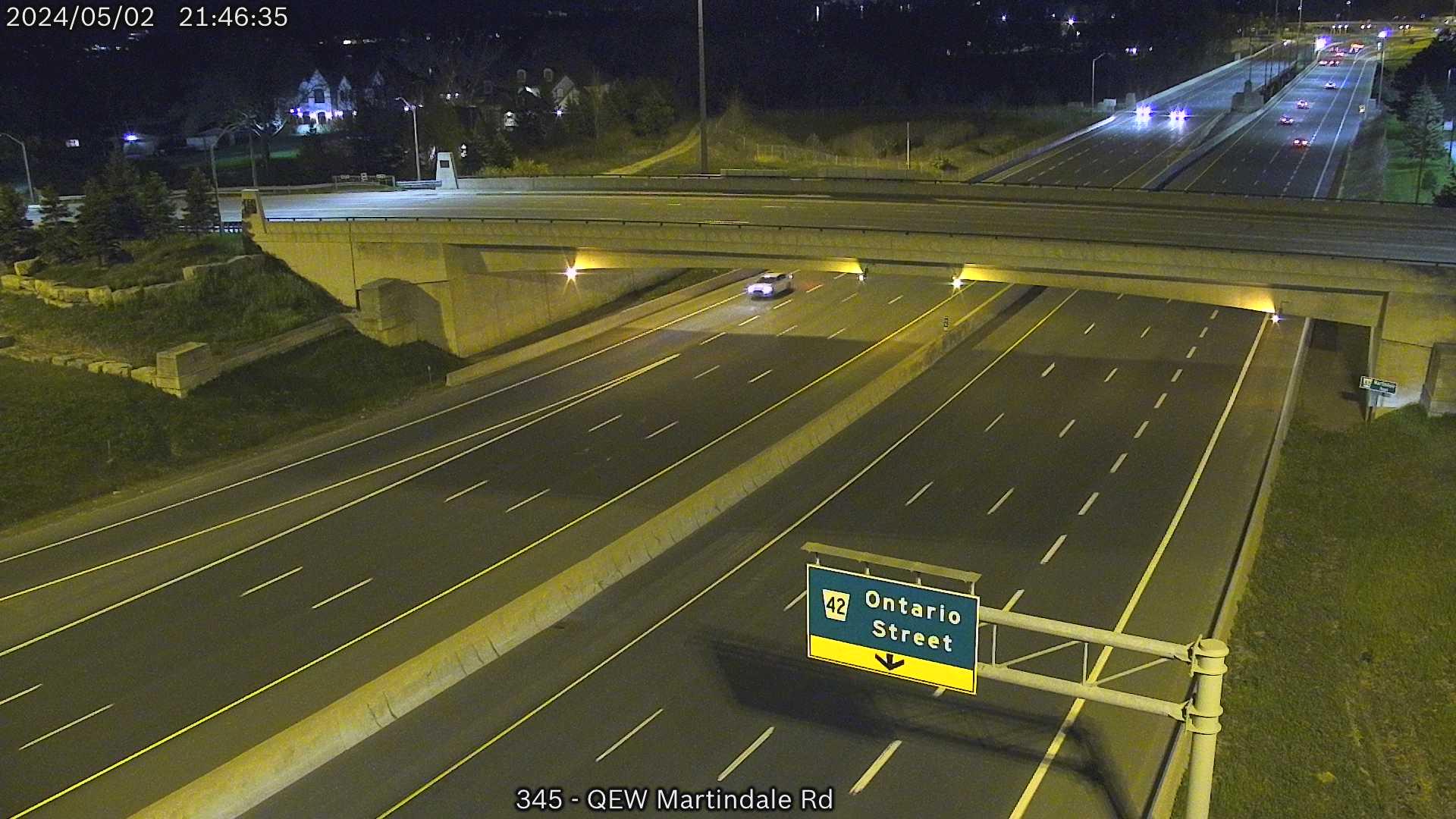 Traffic Cam St. Catharines: QEW near Martindale Road Player