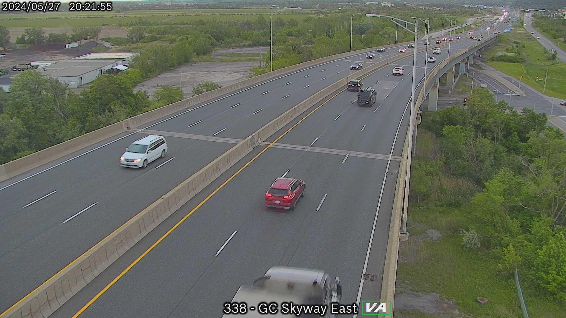Traffic Cam St. Catharines: QEW Skyway East Player