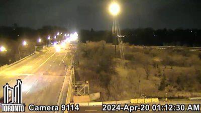 Toronto: Don Valley Parkway near Lawrence Ave Traffic Camera