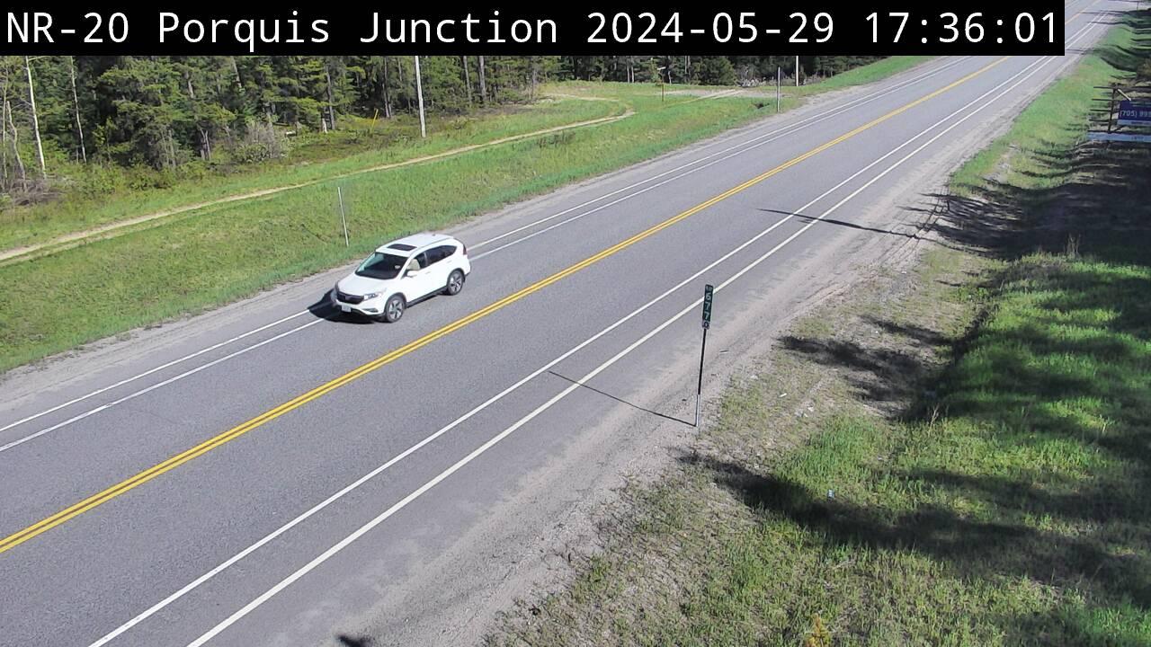 Traffic Cam Iroquois Falls: Highway 11 near Jacobs Hill Rd Player
