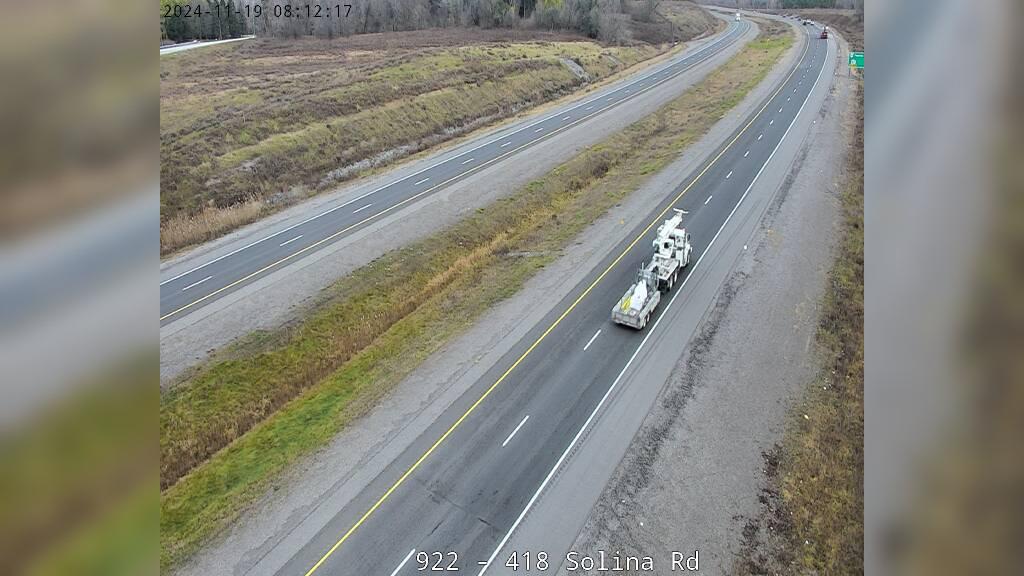 Traffic Cam Clarington: Highway 418 South of Taunton Rd Player