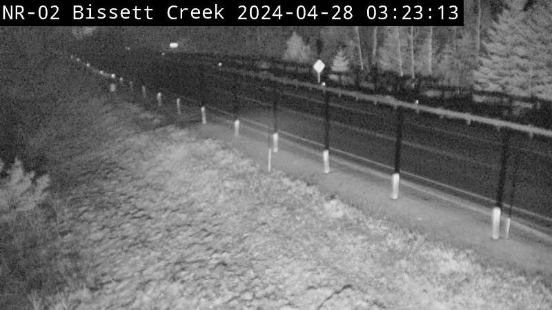 Traffic Cam Head, Clara and Maria: Highway 17 at Bissett Creek Player