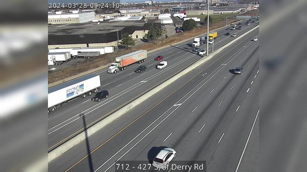 Traffic Cam West Humber-Clairville: Highway 427 South of Derry Road Player