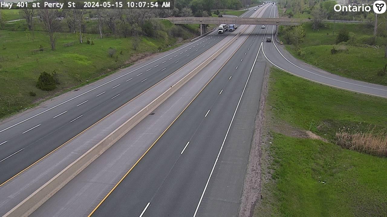 Traffic Cam Cramahe: Highway 401 at Percy Player