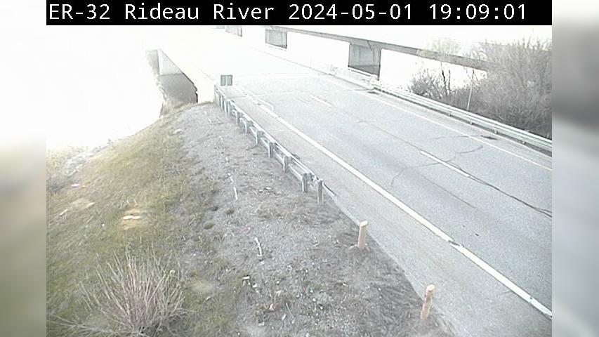 Traffic Cam North Grenville: Highway 416 near Rideau River Player