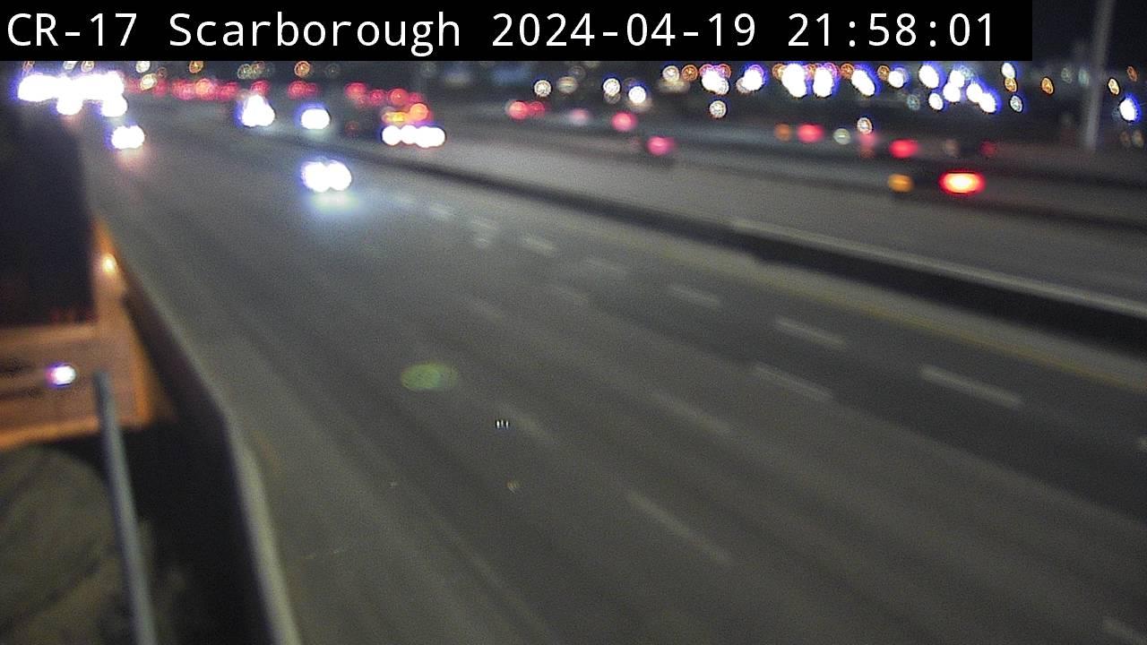 Traffic Cam Scarborough: Highway 401 near Midland Ave Player