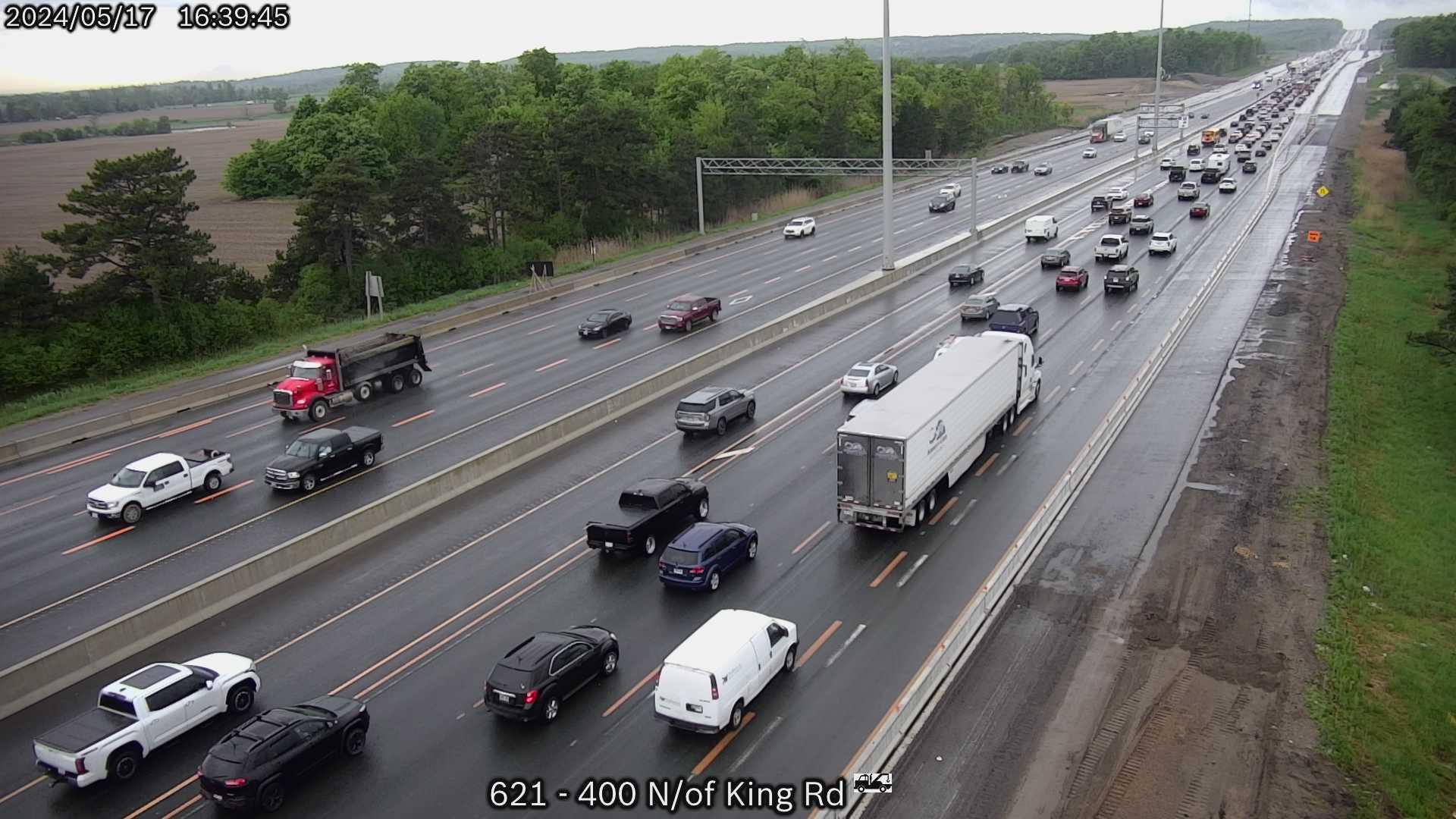 Traffic Cam King: Highway 400 north of - Road Player
