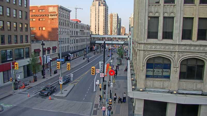 (Old) Ottawa: Rideau Street & Sussex Drive Traffic Camera