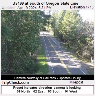 Traffic Cam US 199 at South of Oregon State Line Player