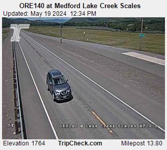 Traffic Cam ORE140 at Medford Lake Creek Scales Player