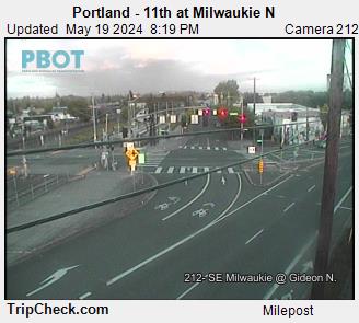 Traffic Cam Portland - 11th at Milwaukie N Player