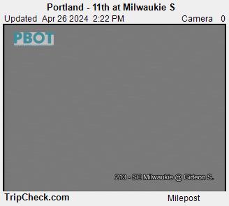 Traffic Cam Portland - 11th at Milwaukie S Player