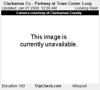 Traffic Cam Clackamas Co - Parkway at Town Center Loop Player