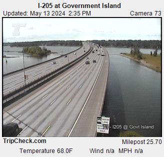 Traffic Cam I-205 at Government Island Player