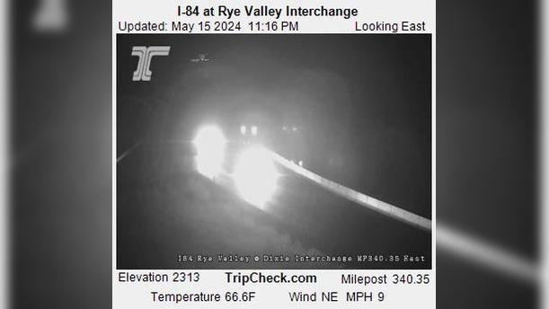 Traffic Cam Huntington: I-84 at Rye Valley Interchange Player