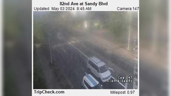 Maywood Park: ORE213 at Sandy Blvd Traffic Camera