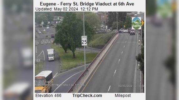 Traffic Cam Eugene: Ferry St. Bridge Viaduct at 6th Ave Player