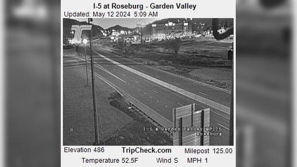 Traffic Cam Roseburg: I-5 at - Garden Valley Player