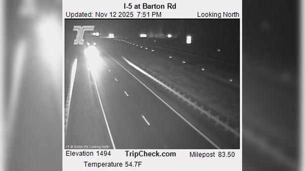 Canyonville: I-5 at Barton Rd Traffic Camera