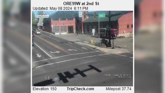 Traffic Cam McMinnville: ORE99W at 2nd St Player