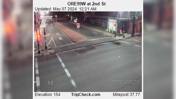 Traffic Cam McMinnville: ORE99W at 2nd St Player