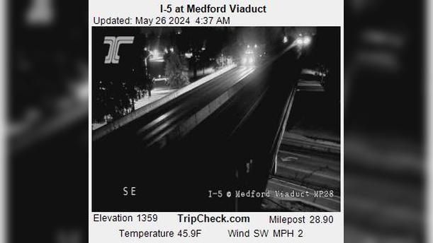 Traffic Cam Medford: I-5 at - Viaduct Player