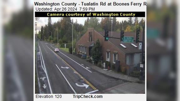 Traffic Cam Tualatin: Washington County - Rd at Boones Ferry Rd Player