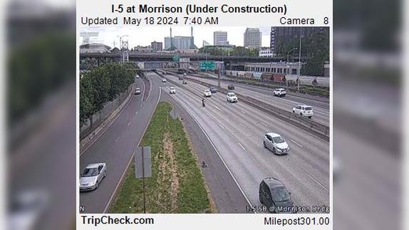 Traffic Cam I-5 at Morrison - MM 301 Player