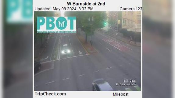Traffic Cam Portland: W Burnside at 2nd Player