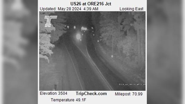 Traffic Cam Wasco: US26 at ORE216 Jct Player