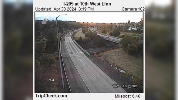 West Linn: I-205 at 10th Traffic Camera