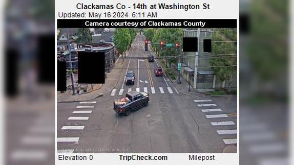 Traffic Cam Oregon City: Clackamas Co - 14th at Washington St Player
