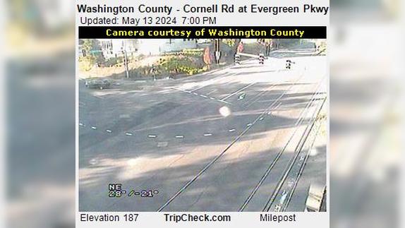 Traffic Cam Hillsboro: Washington County - Cornell Rd at Evergreen Pkwy Player