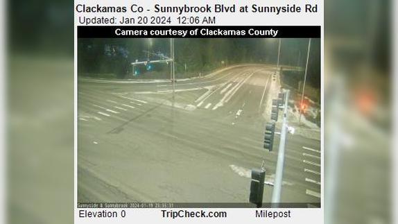 Traffic Cam Rivergrove: Clackamas Co - Sunnybrook Blvd at Sunnyside Rd Player